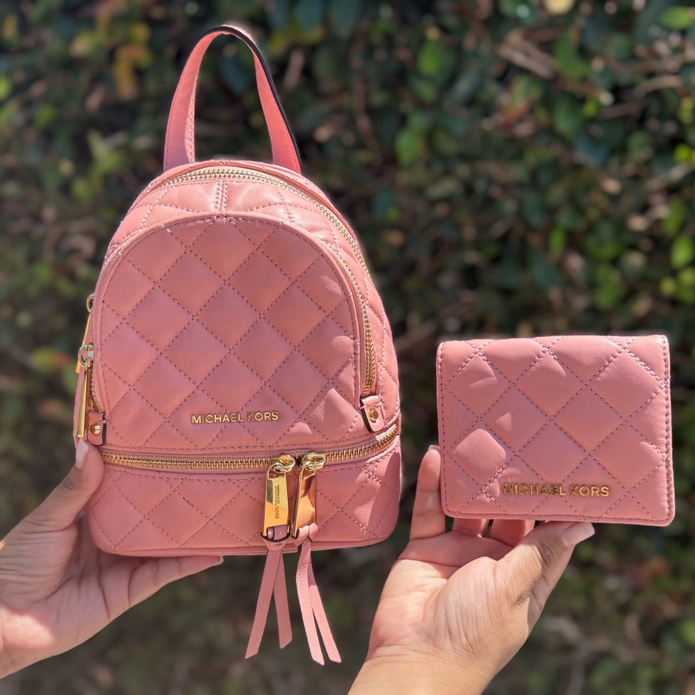 ❌ SOLD ❌Michael Kors Mini Rhea